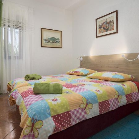 Karmelo Appartment Davorka Ровинь Экстерьер фото