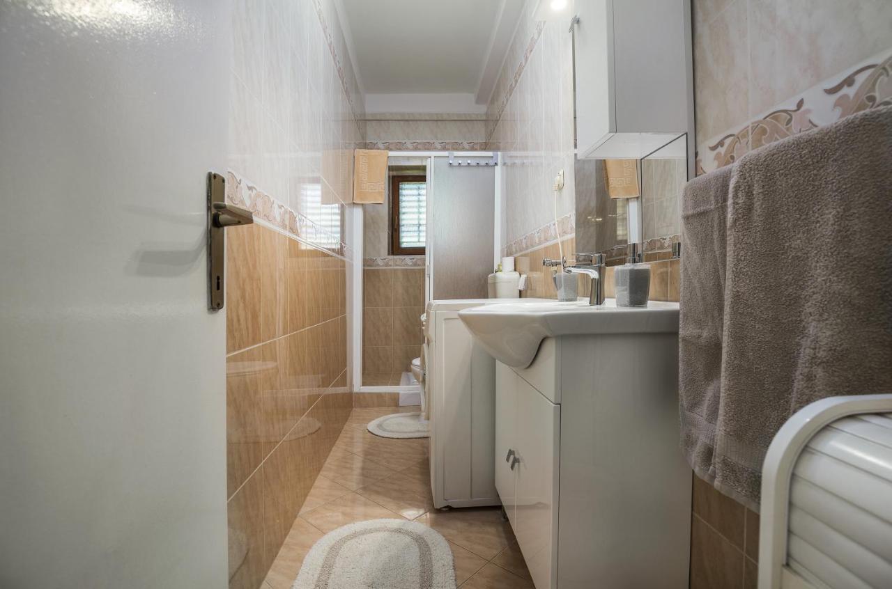 Karmelo Appartment Davorka Ровинь Экстерьер фото