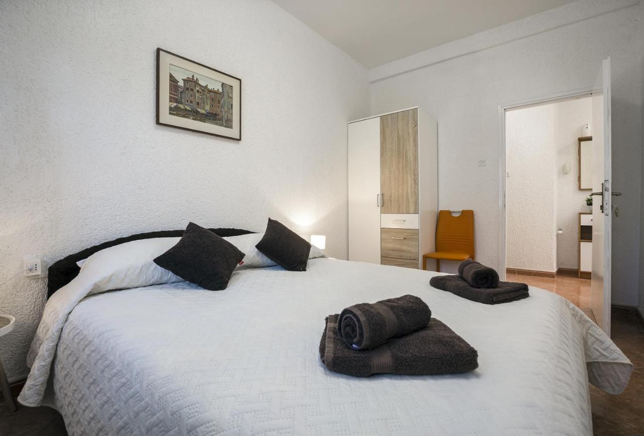 Karmelo Appartment Davorka Ровинь Экстерьер фото