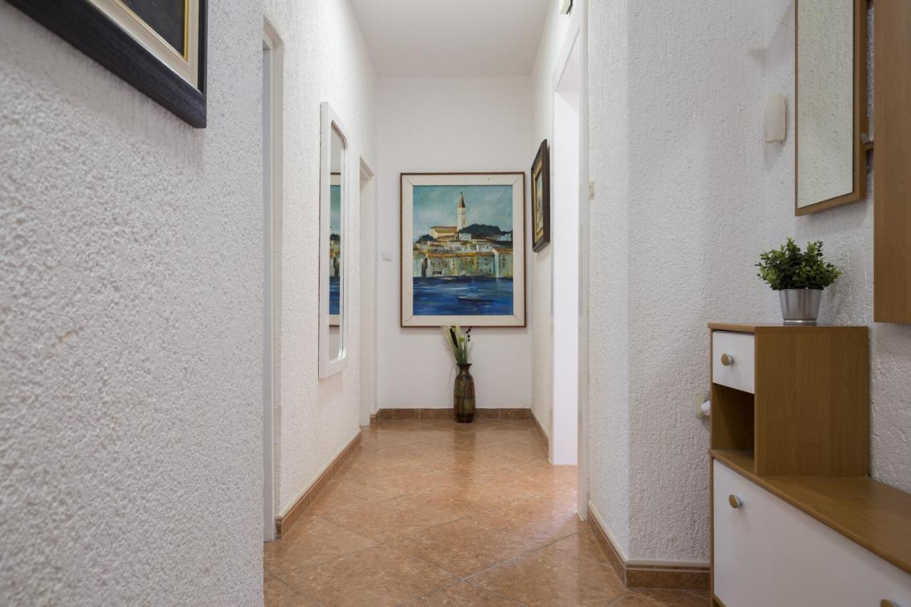 Karmelo Appartment Davorka Ровинь Экстерьер фото